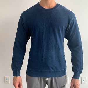 Men’s long sleeve blue sweater